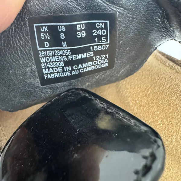 Clarks Elayne Strap Black Patent Leather Sandal‎ Size 8 - Image 8