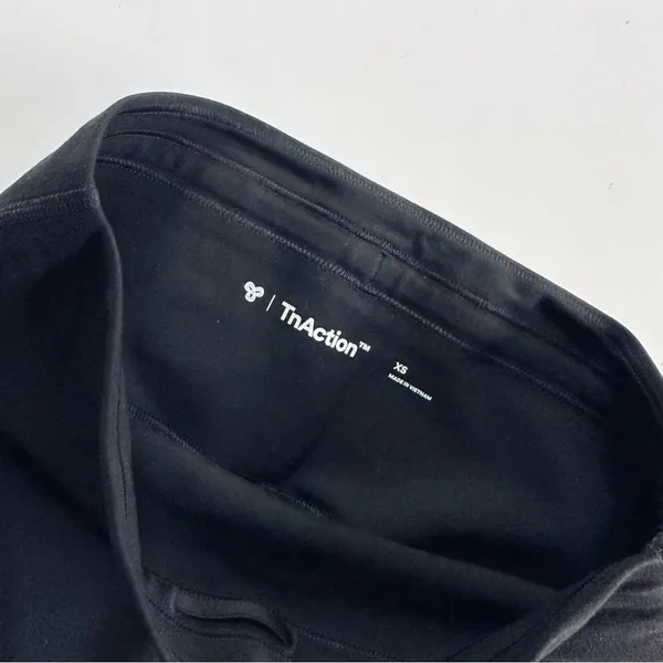 NEW Aritzia TNAction Hi-Rise 7" Short Biker Black - Image 6