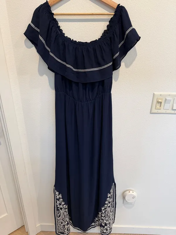 Sugarlips Navy Blue Off-Shoulder Maxi Dress with Embroidered Hem - Image 5