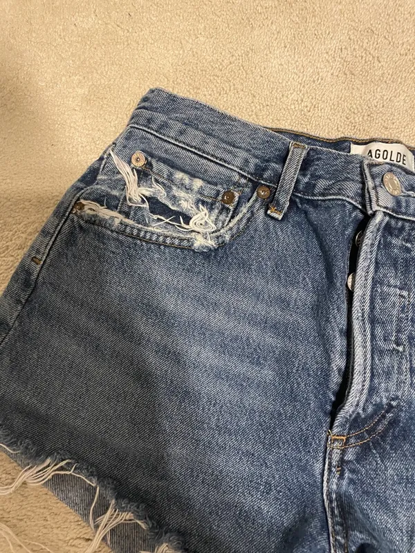 GUC Agolde Parker denim shorts in control - Image 4