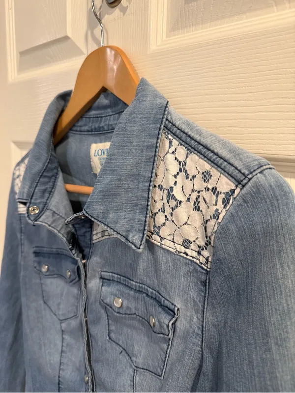 Love Culture Blue Denim Button-Down Pearl Snap Faded Fitted Shirt with Lace Yoke - Image 6