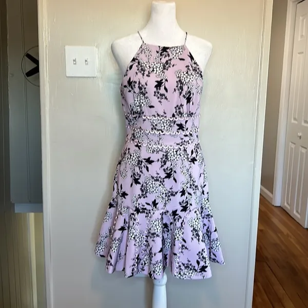 Keepsake x Revolvr Cherished Floral Mini Dress in Lilac Floral New Size Small - Image 3