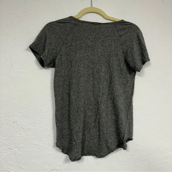 Aritzia Wilfred Grey Scoop Neck Tee Shirt Womens XS Short Sleeve Stretch Basic - Image 7