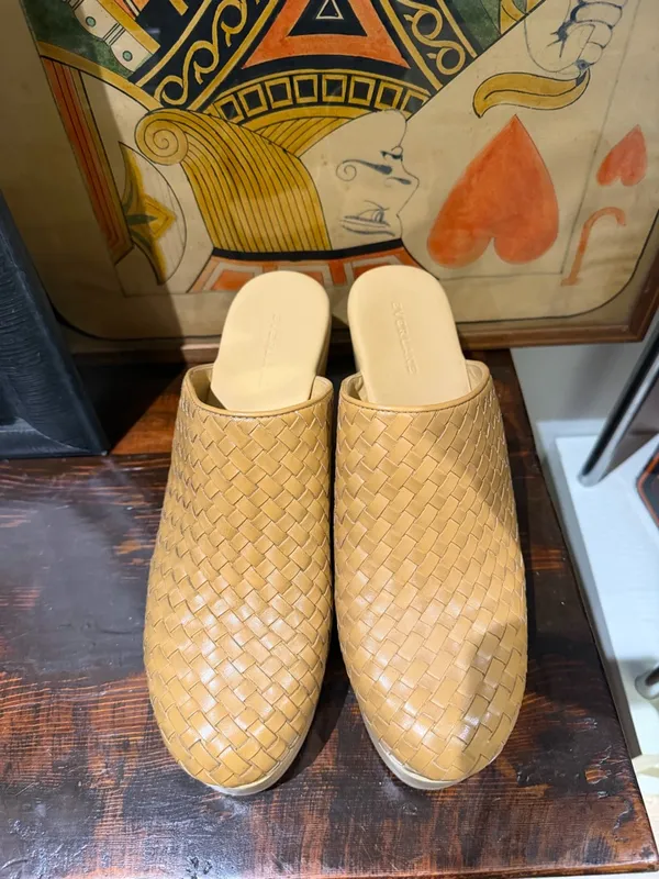 Everlane Woven Tan Leather Clog Mules - Image 4