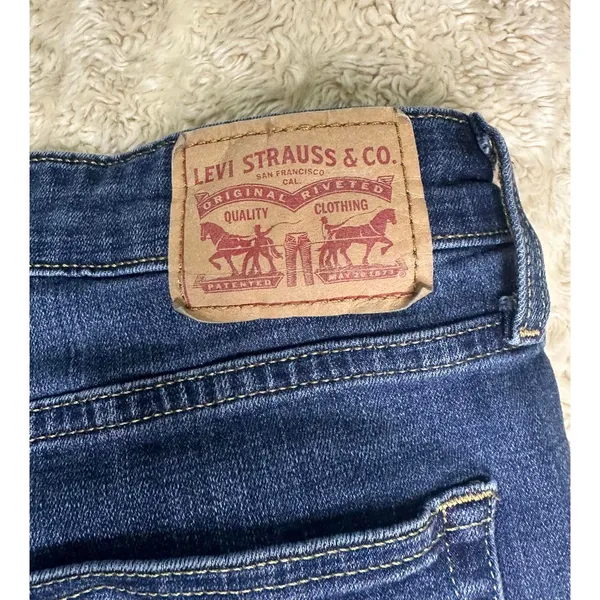 Levi's 721 High Rise Skinny modern classic medium wash denim jeans W31 L30 - Image 3