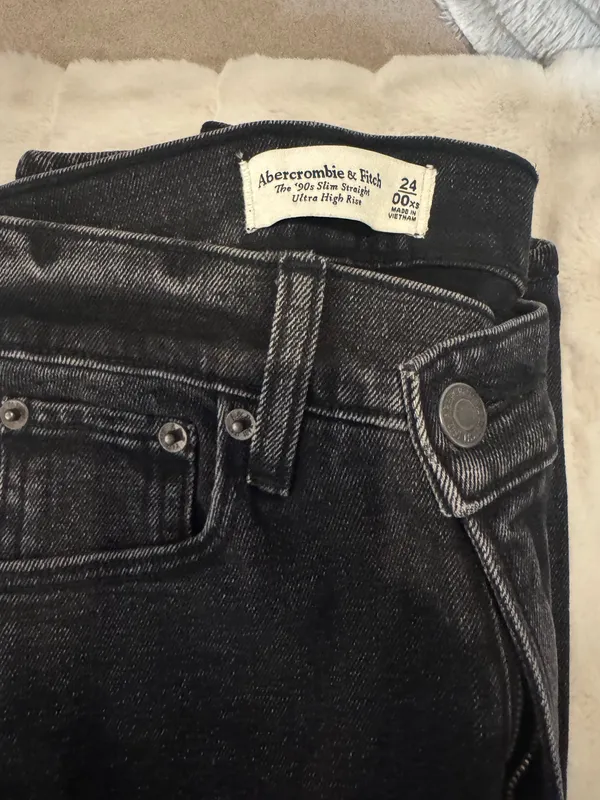 Abercrombie Jeans Ultra High-Rise Straight - Image 2