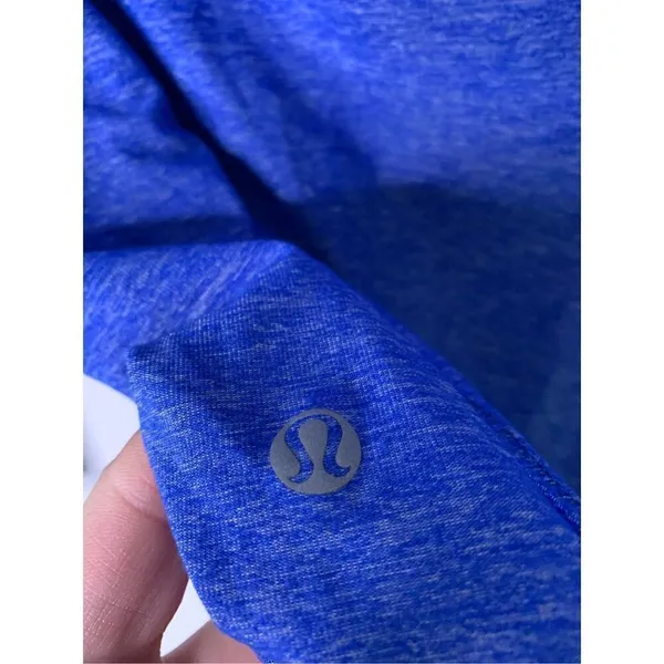 Lululemon Pace Pusher 1/2 Zip women's size four - Image 4