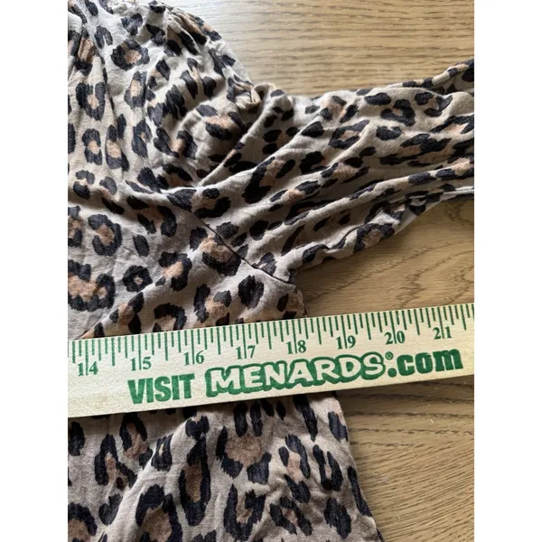 Victor Alfaro Women Size Medium‎ Open Front Top Cheetah Print Stretch Artsy City - Image 5