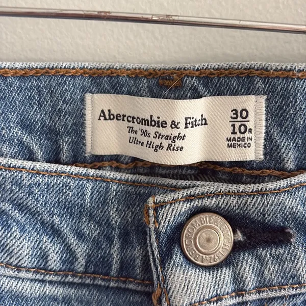 Abercrombie The 90s Straight Ultra High Rise‎ Jeans - Image 2