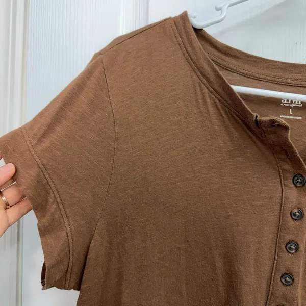 A.N.A. brown Henley 100% cotton short sleeve neutral relaxed casual‎ shirt large - Image 2
