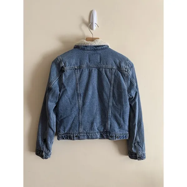 Women's Small Levi’s Premium Trucker Jacket Sherpa Lined Blue‎ Denim Jean - Image 3