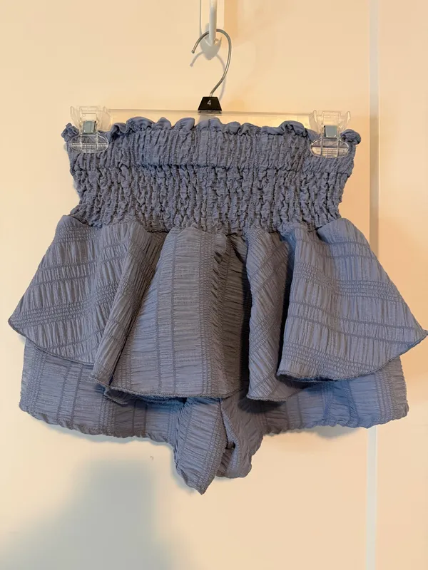 SheIn Blue Smocked Ruffle Shorts – XS - Image 2