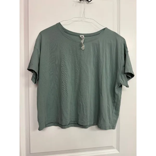 Lululemon Cates Cropped Tee Sage Green Size 12 - Image 3