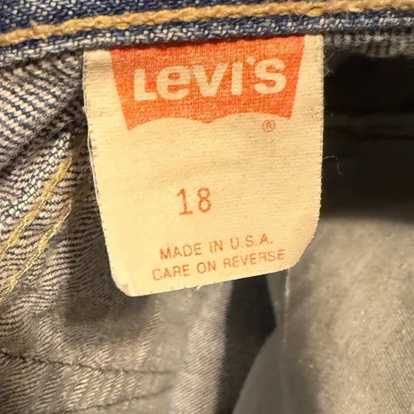 Vintage Levis High Rise Tapered Leg Jeans Made in USA Medium Wash Denim Size 18 - Image 11