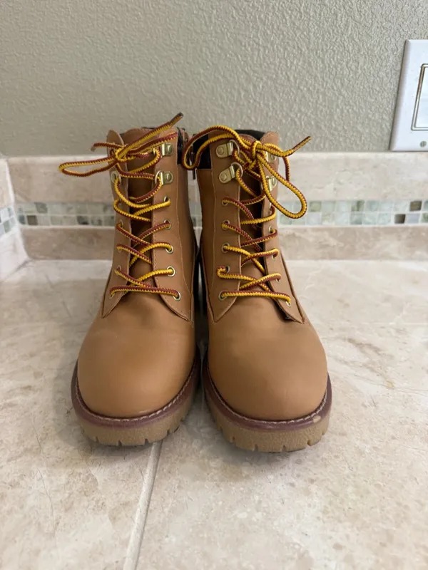 Sugar Mabry Tan combat style, block heel and side zipper Size 8 Lug sole - Image 6