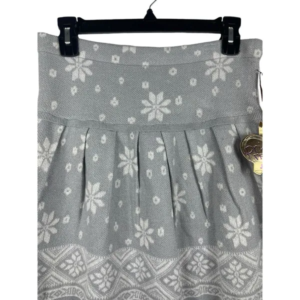 Princess Vera Wang Pleated Gray Sparkle Snowflake Knit Sweater Skirt M NWT - Image 4