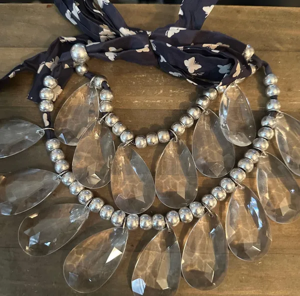 Layered double strand jumbo teardrop statement necklace Silver - Image 4