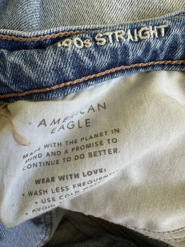 American Eagle 90sStraight Distressed Women's Jeans~12 - Image 3