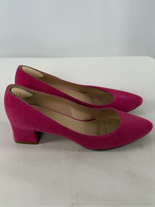 Aquatalia Embossed Suede Pointed Toe Block Heel Pumps‎ in Fuchsia Pink Size 6 - Image 5