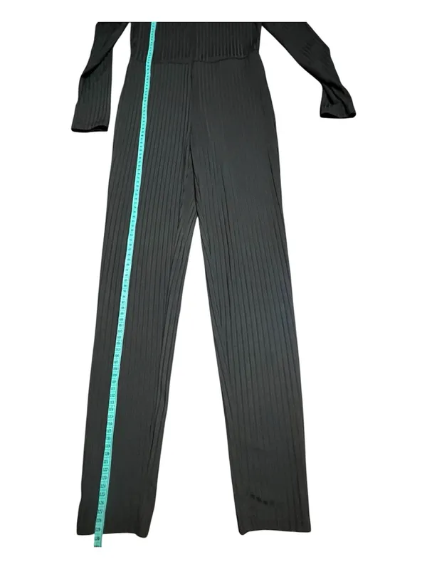 SHEIN Black Ribbed Long Sleeve V-Neck Jumpsuit - Image 2