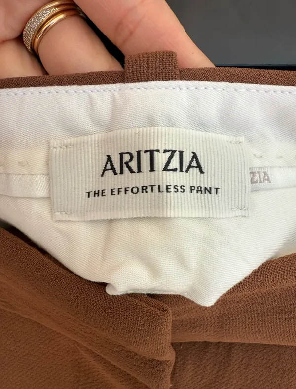 Aritzia Women’s Low Rise Wide-Leg Trousers — Brown Size 00 - Image 3