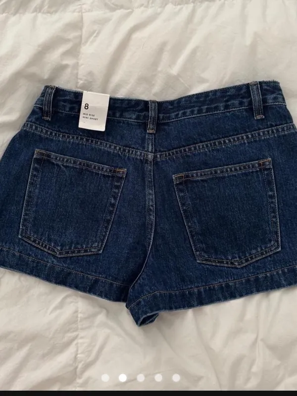 Glassons mid rise denim shorts Size 4 - Image 2