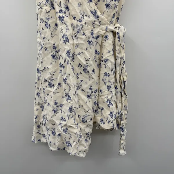 Reformation Ellwood Short Sleeve Wrap Mini Dress in Sinead White Blue Floral‎ M - Image 5