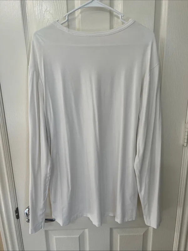 Lululemon Men’s Zeroed in long sleeve shirt. Pit to Pit 24” likely XL-XXL - Image 2