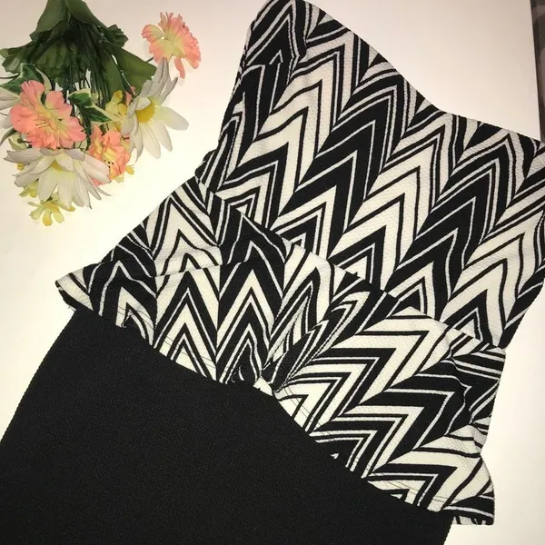 Black and White Womens Small Tube Top Strapless Sleeveless‎ Dress Fit & Flare - Image 2