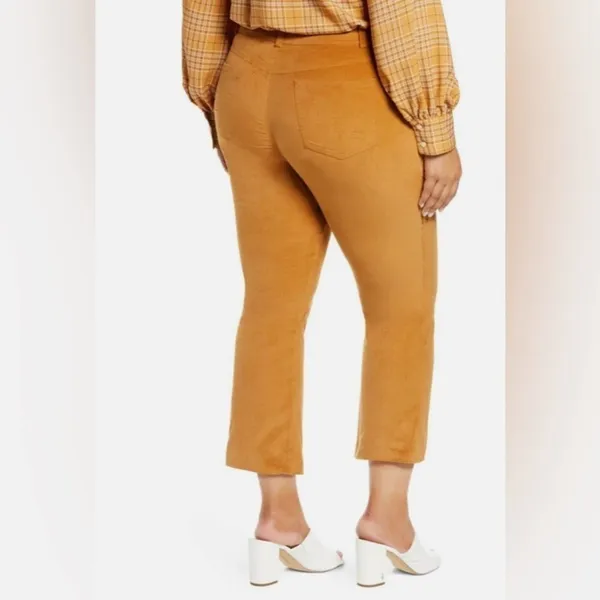 NWT | Halogen‎ x Atlantic-Pacific Women’s Velveteen Kick Flare Pants - Image 2