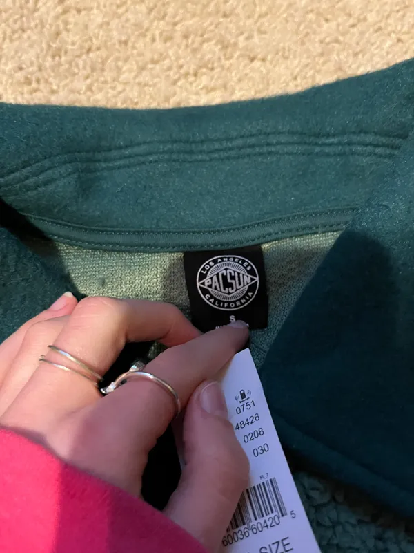 PacSun Green button down long sleeve cropped fleece jacket never worn - Image 6