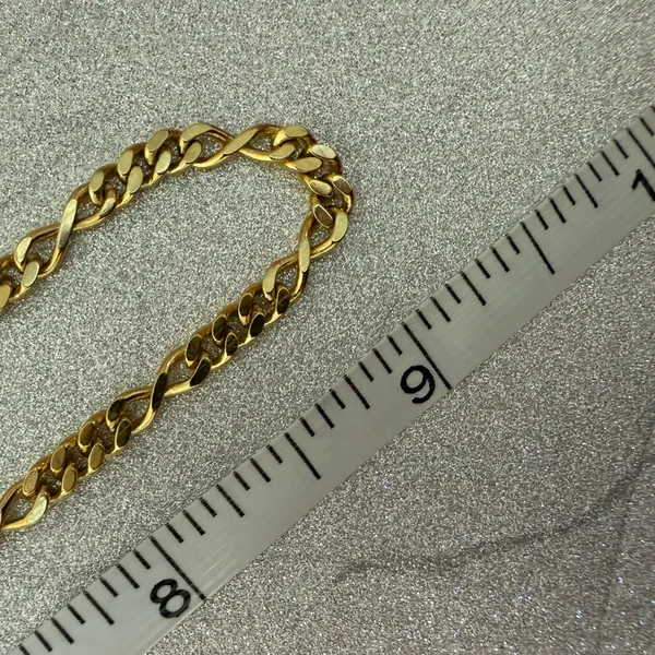 Five Pieces Costume Chains Gold - Image 12