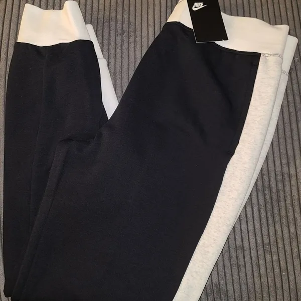 NWT Women's Nike Air Sportswear Black Pants Joggers C19‎ - Image 10