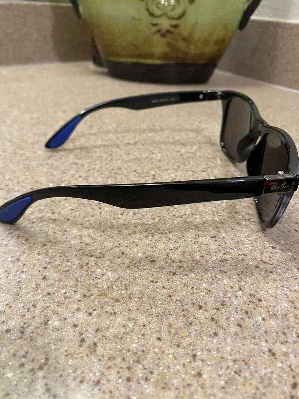 Ray-Ban Sunglasses Polarized - Image 5