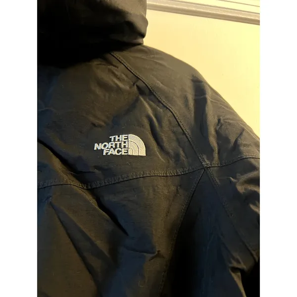 The North Face hyvent jacket women's long puffer Size M Black - Image 3