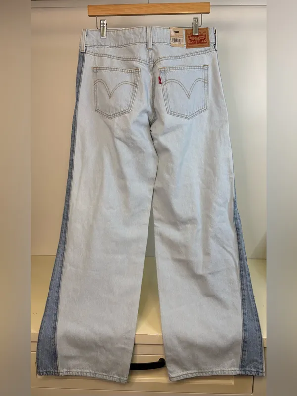 Levi's Light Blue Two-Tone Superlow Loose - Image 6