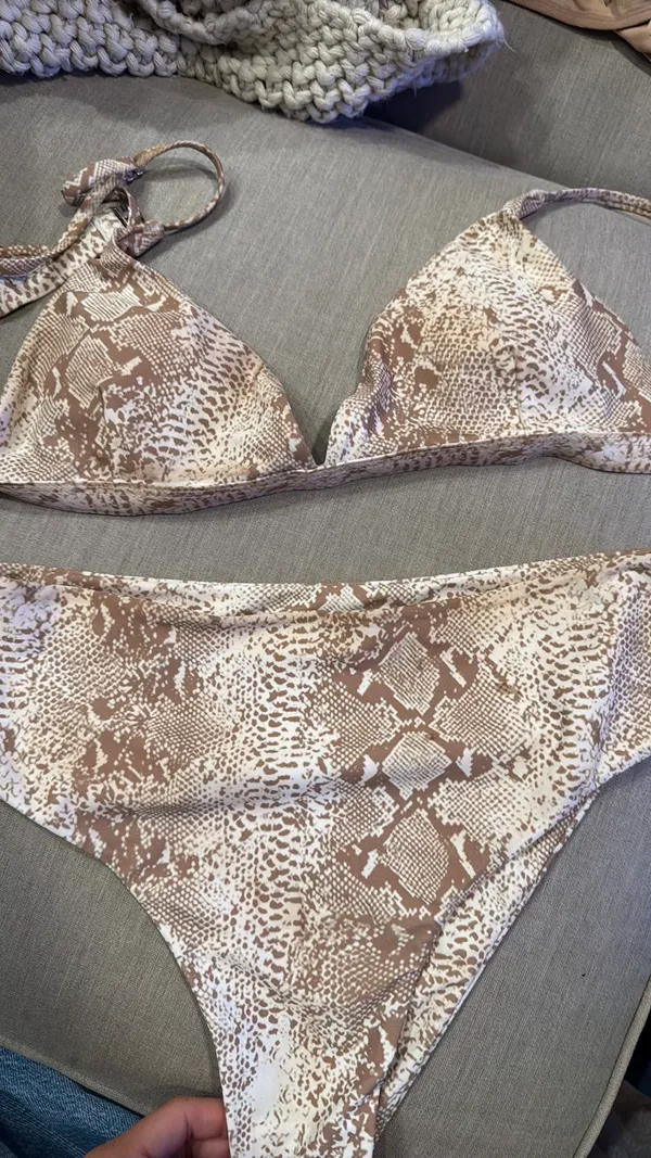 Bikini Tan Size L - Image 4