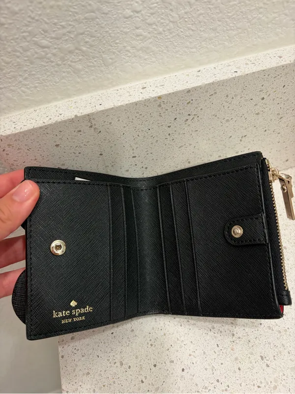 Kate Spade Disney Limited Edition Minnie Mouse Adalyn Leather Wallet - Image 6