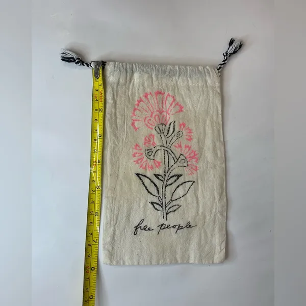 Free People Linen Draw‎ String Drawstring Off-White Reusable Jewelry Dust Bag - Image 4