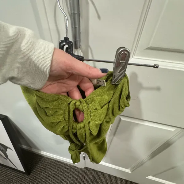 Princess Polly Green Ruched Crop Top - Image 4
