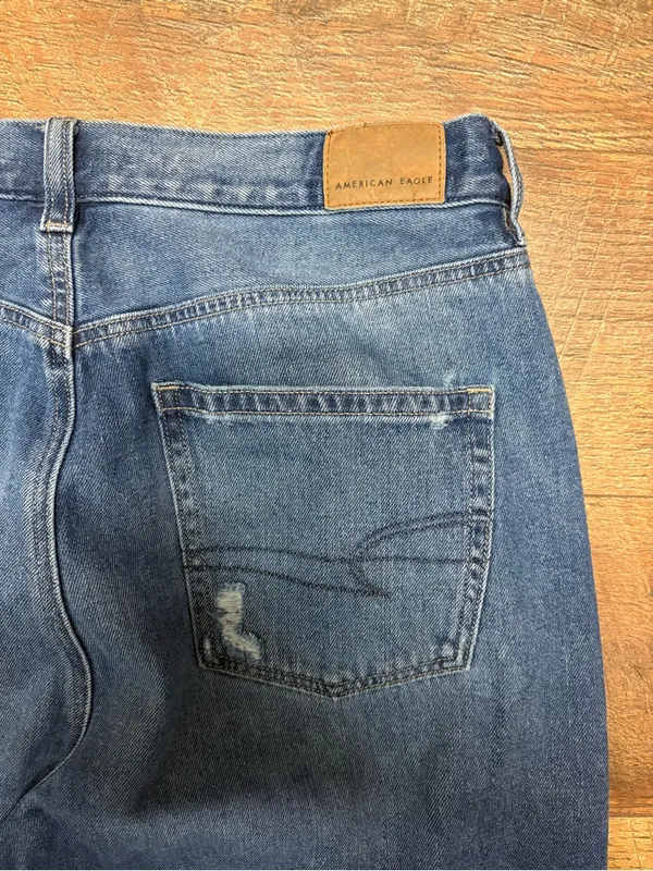 American Eagle Relaxed Mom Jean Cotton Blend Size 10 Regular - Image 6