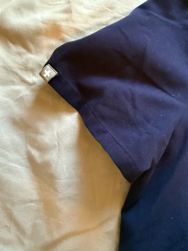 FIGS Scrub Top - Image 4