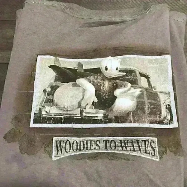 *New* Donald Duck Woodies to Waves ‎ Light Brown T-shirt Sz L - Image 5