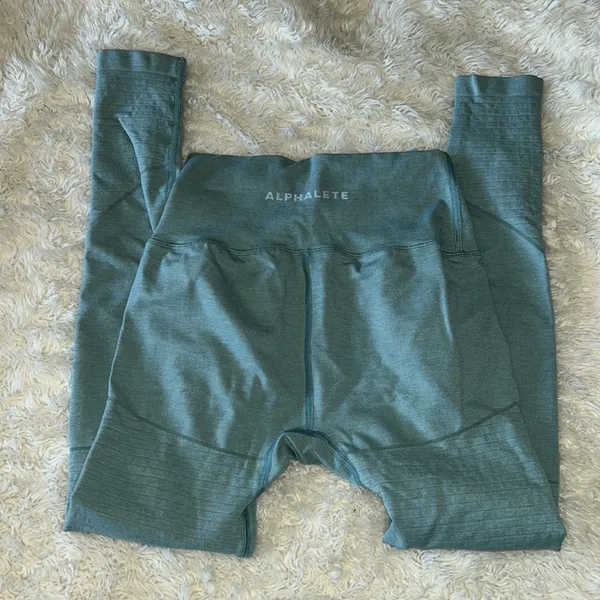 Alphalete ‘OG Revival’ leggings in jade green - Image 3