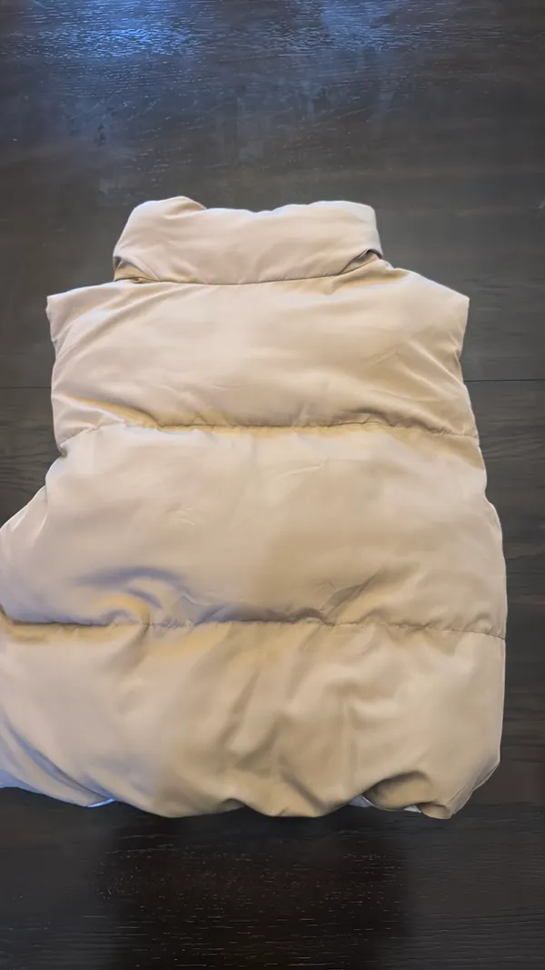 Amazon Puffer Vest - Image 2