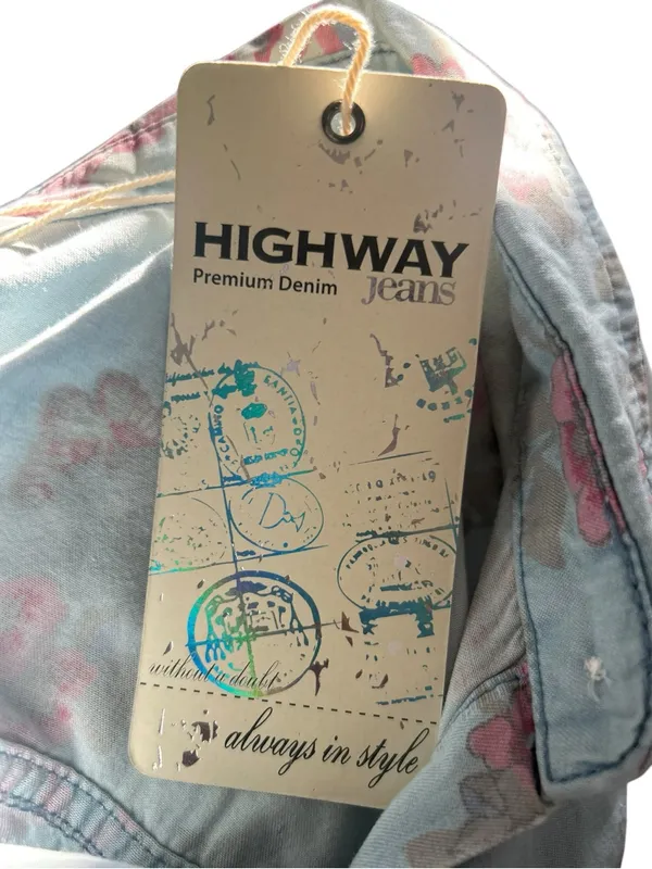 Highway Jeans Light Blue Button-Front Floral Tie Hem Shirt - Image 6