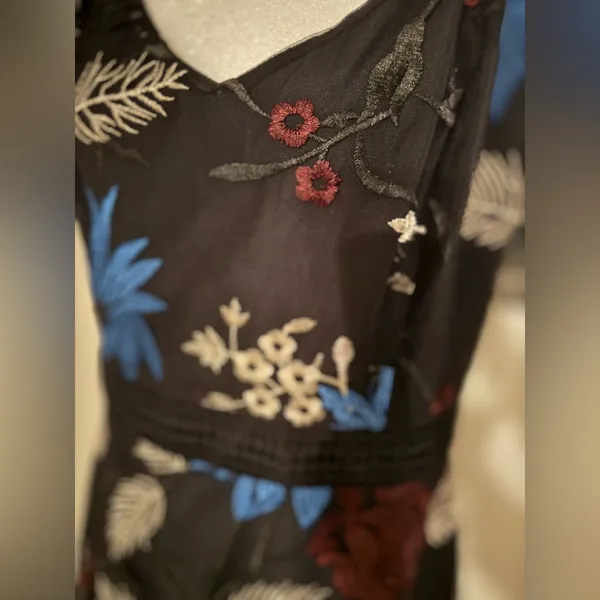 Stunning JACK by BB Dakota Embroidered Floral Black Sheer Overlay Dress size 10 - Image 2