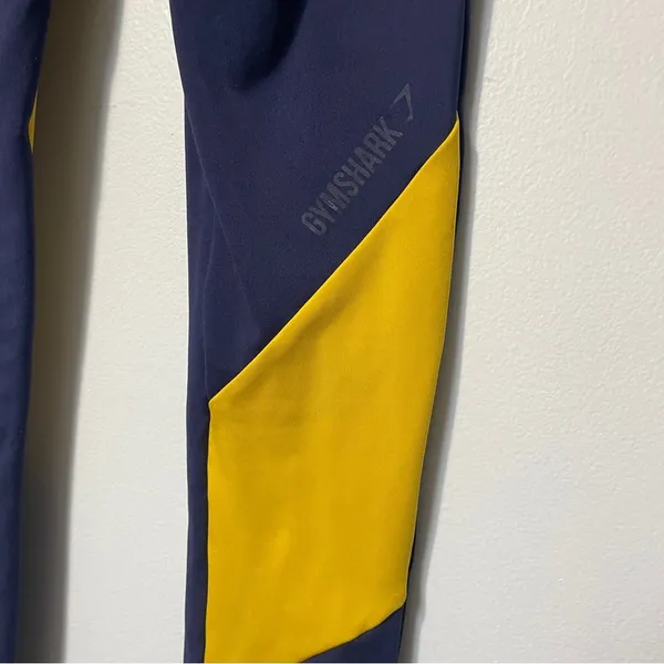 Gymshark Crossover‎ Waist Navy Yellow Asymmetrical Leggings Women’s Size Small - Image 5