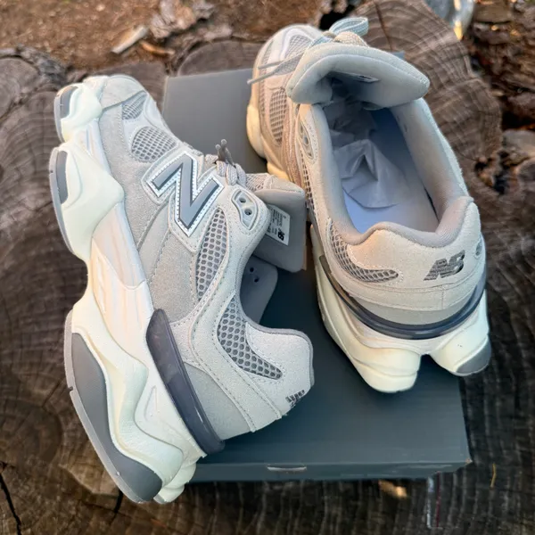 New Balance 9060 sneakers shoes Men’s Size 7 - Image 5