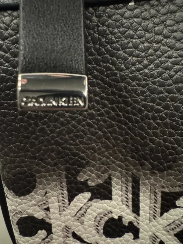 Calvin Klein Wristlet Monogram - Image 4